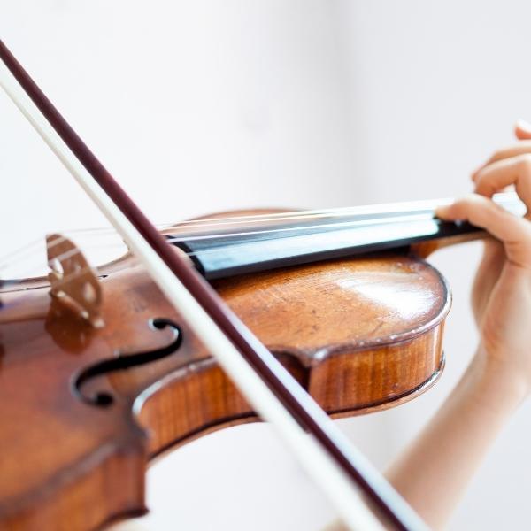 imagem de violinista